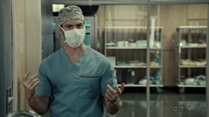 VampireDiariesWorld-dot-org_SavingHope3x02-0491.jpg