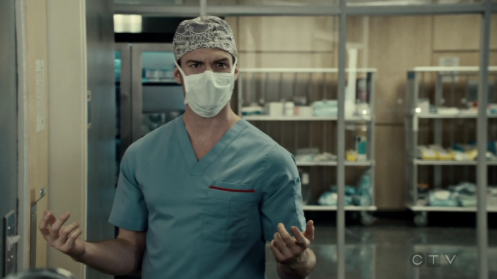 VampireDiariesWorld-dot-org_SavingHope3x02-0494.jpg