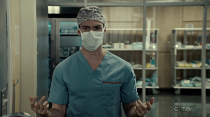 VampireDiariesWorld-dot-org_SavingHope3x02-0495.jpg