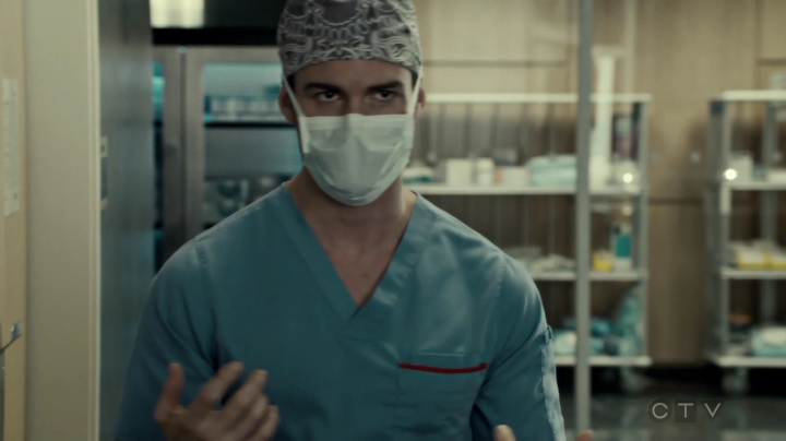 VampireDiariesWorld-dot-org_SavingHope3x02-0508.jpg