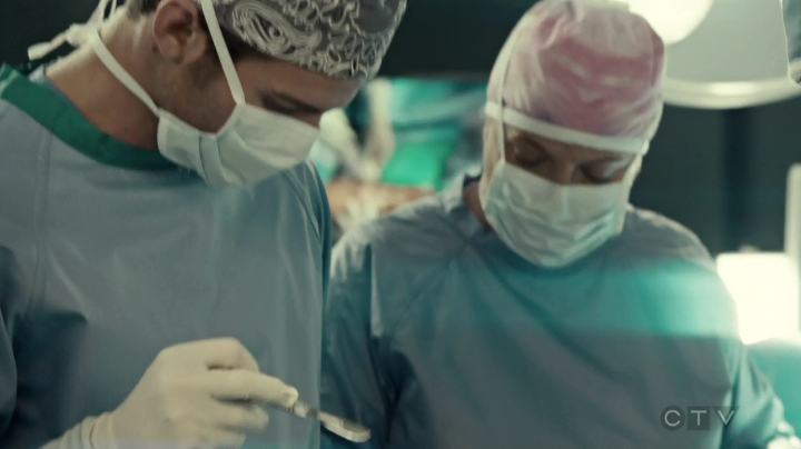 VampireDiariesWorld-dot-org_SavingHope3x02-0553.jpg