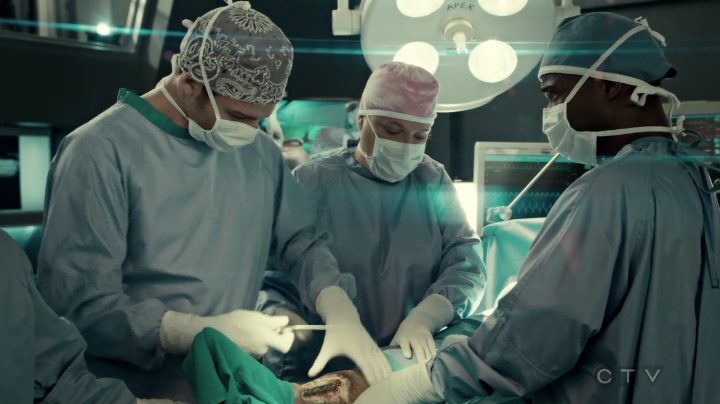 VampireDiariesWorld-dot-org_SavingHope3x02-0564.jpg