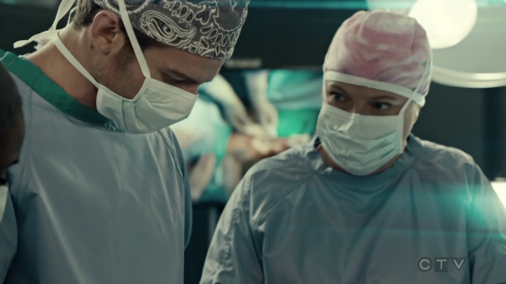 VampireDiariesWorld-dot-org_SavingHope3x02-0569.jpg