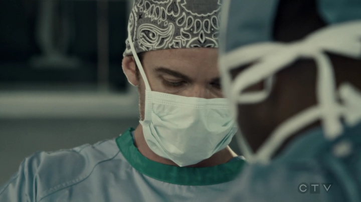 VampireDiariesWorld-dot-org_SavingHope3x02-0577.jpg