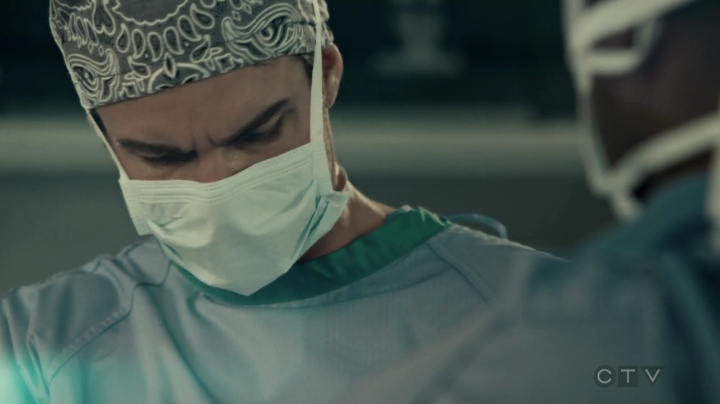 VampireDiariesWorld-dot-org_SavingHope3x02-0594.jpg