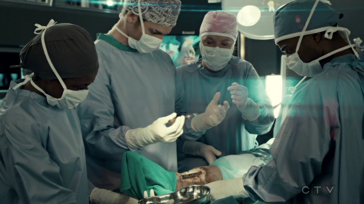 VampireDiariesWorld-dot-org_SavingHope3x02-0694.jpg