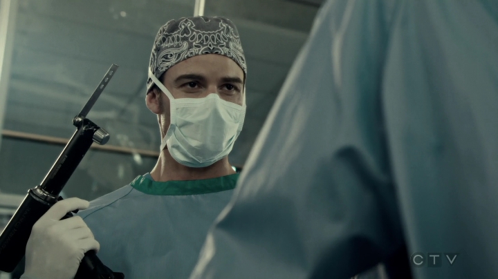 VampireDiariesWorld-dot-org_SavingHope3x02-0737.jpg