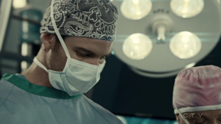 VampireDiariesWorld-dot-org_SavingHope3x02-0744.jpg