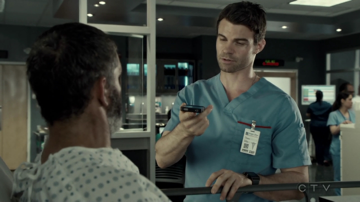 VampireDiariesWorld-dot-org_SavingHope3x02-1946.jpg