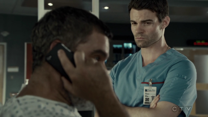 VampireDiariesWorld-dot-org_SavingHope3x02-1982.jpg