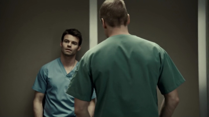 VampireDiariesWorld-dot-org_SavingHope3x03-0256.jpg