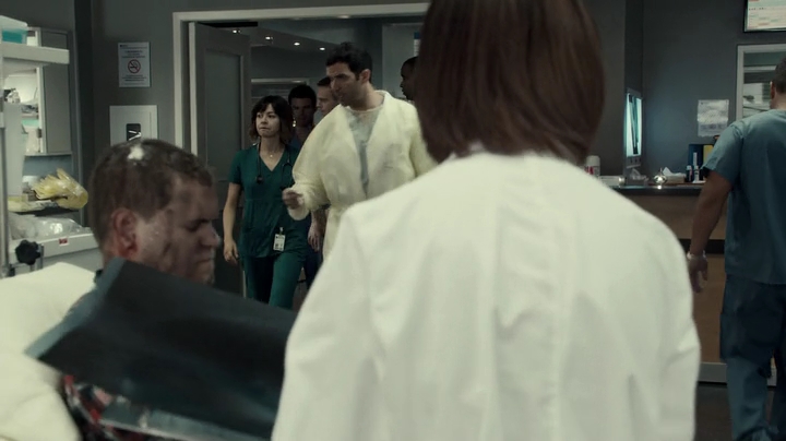 VampireDiariesWorld-dot-org_SavingHope3x03-0298.jpg