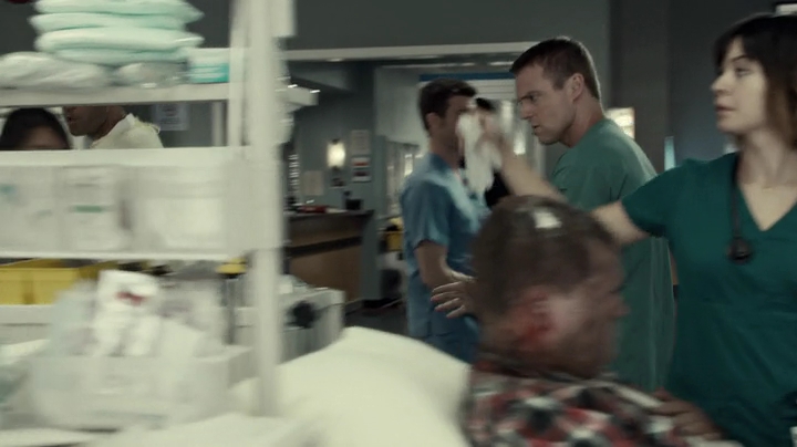 VampireDiariesWorld-dot-org_SavingHope3x03-0306.jpg