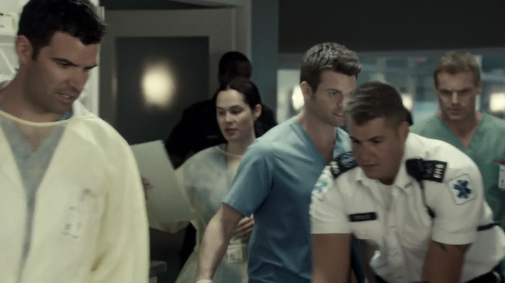 VampireDiariesWorld-dot-org_SavingHope3x03-0324.jpg