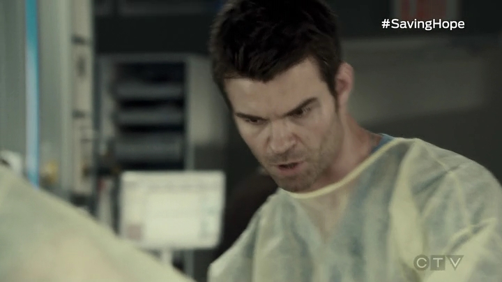 VampireDiariesWorld-dot-org_SavingHope3x03-0380.jpg