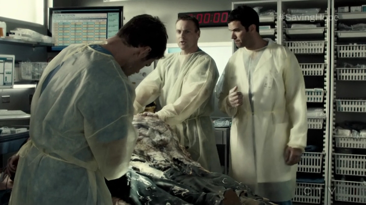 VampireDiariesWorld-dot-org_SavingHope3x03-0395.jpg