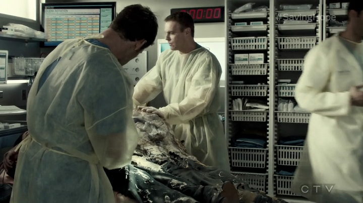 VampireDiariesWorld-dot-org_SavingHope3x03-0396.jpg