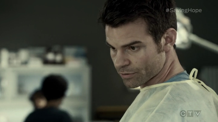 VampireDiariesWorld-dot-org_SavingHope3x03-0411.jpg