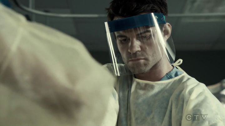 VampireDiariesWorld-dot-org_SavingHope3x03-0837.jpg