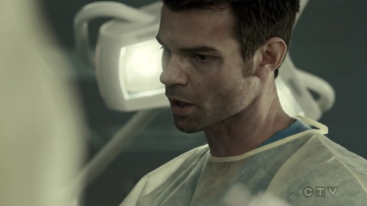 VampireDiariesWorld-dot-org_SavingHope3x03-0893.jpg