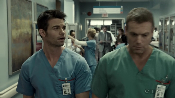 VampireDiariesWorld-dot-org_SavingHope3x03-0998.jpg