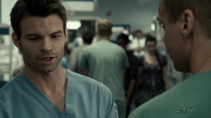 VampireDiariesWorld-dot-org_SavingHope3x03-1007.jpg