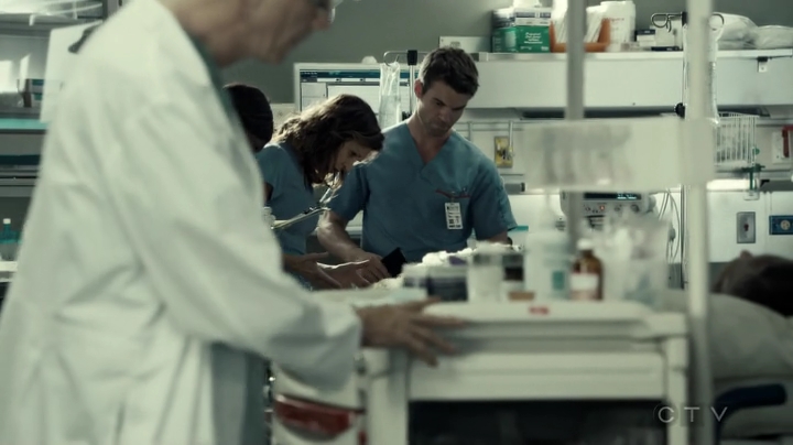 VampireDiariesWorld-dot-org_SavingHope3x03-1126.jpg