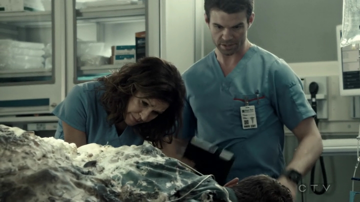 VampireDiariesWorld-dot-org_SavingHope3x03-1127.jpg