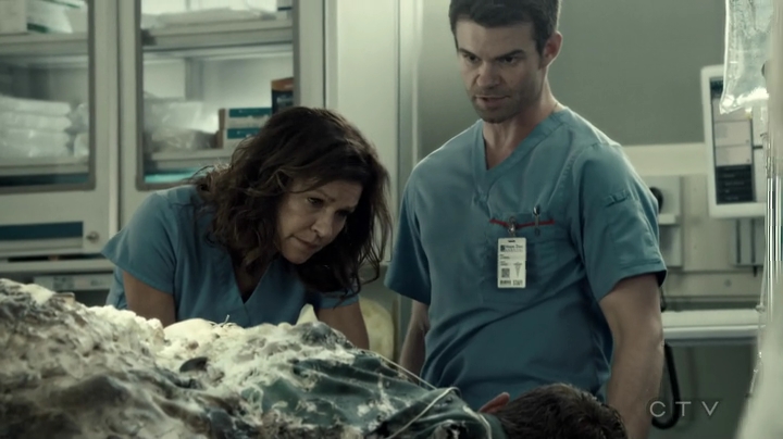 VampireDiariesWorld-dot-org_SavingHope3x03-1128.jpg