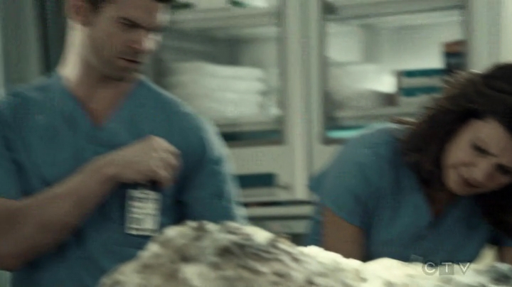 VampireDiariesWorld-dot-org_SavingHope3x03-1188.jpg