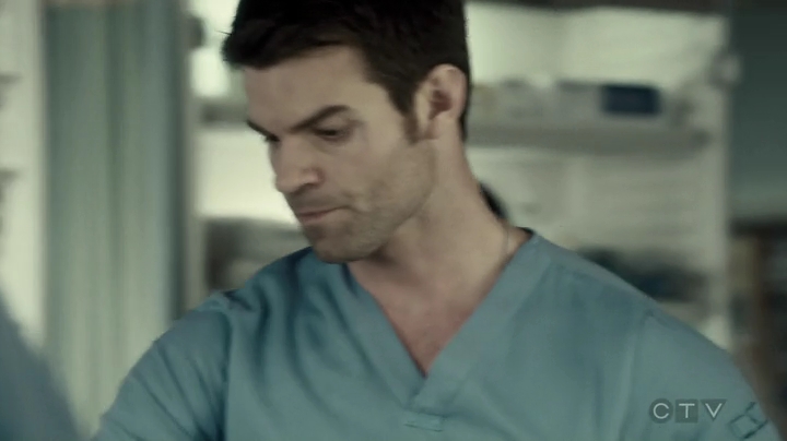 VampireDiariesWorld-dot-org_SavingHope3x03-1201.jpg