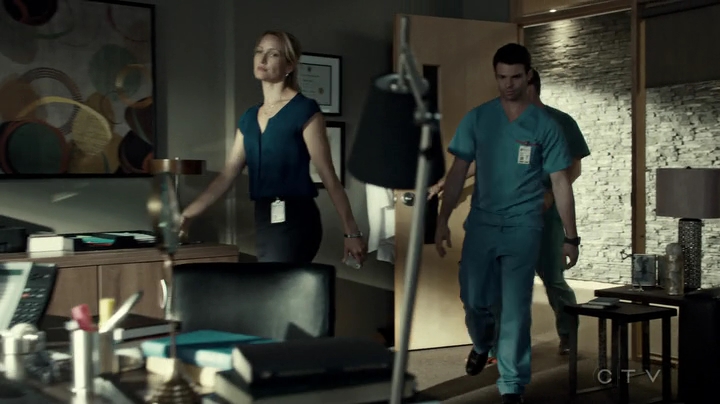 VampireDiariesWorld-dot-org_SavingHope3x03-1224.jpg