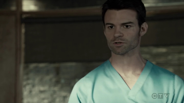 VampireDiariesWorld-dot-org_SavingHope3x03-1243.jpg