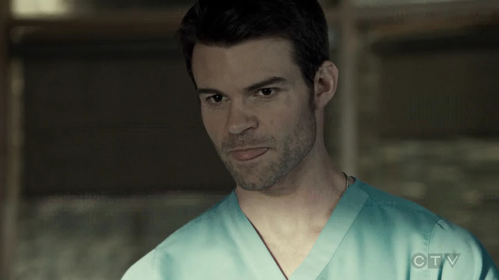 VampireDiariesWorld-dot-org_SavingHope3x03-1250.jpg