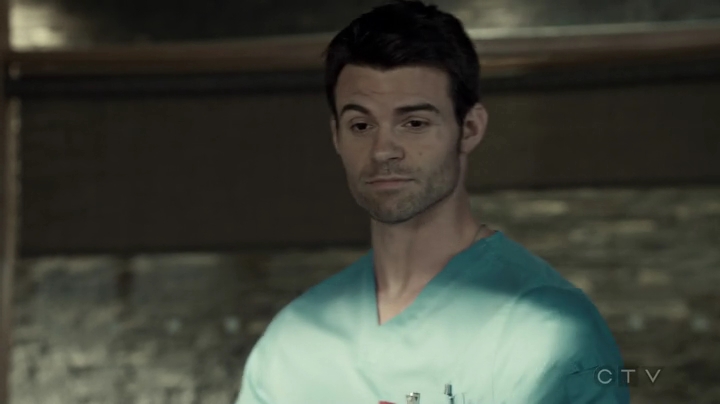 VampireDiariesWorld-dot-org_SavingHope3x03-1273.jpg