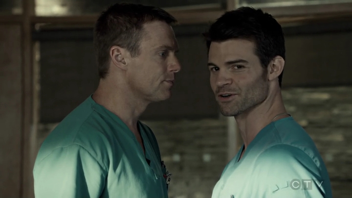 VampireDiariesWorld-dot-org_SavingHope3x03-1283.jpg