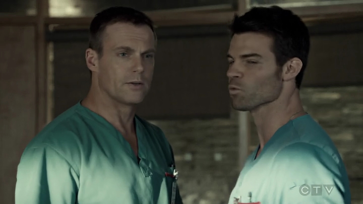 VampireDiariesWorld-dot-org_SavingHope3x03-1290.jpg