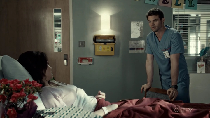 VampireDiariesWorld-dot-org_SavingHope3x03-1554.jpg