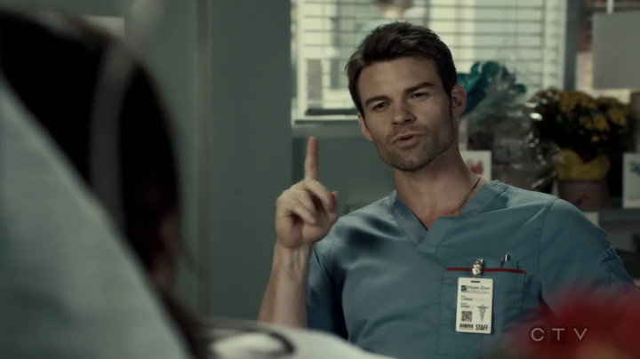 VampireDiariesWorld-dot-org_SavingHope3x03-1573.jpg