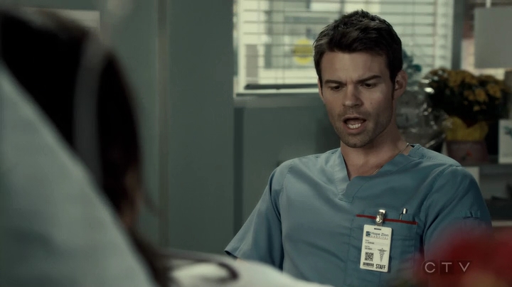 VampireDiariesWorld-dot-org_SavingHope3x03-1579.jpg