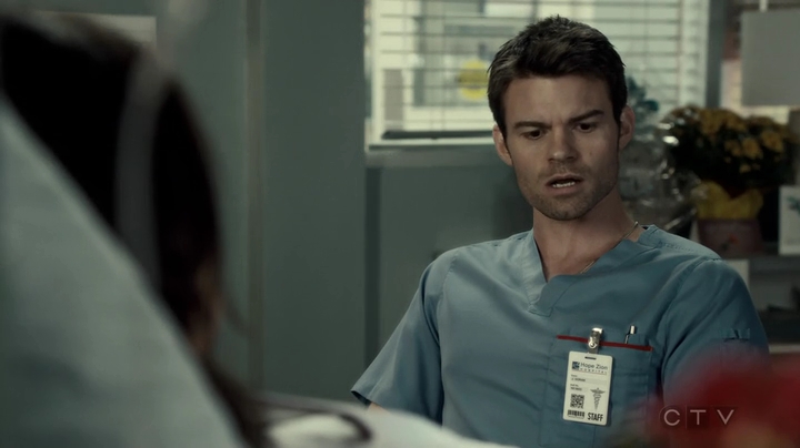 VampireDiariesWorld-dot-org_SavingHope3x03-1580.jpg