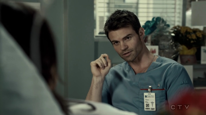 VampireDiariesWorld-dot-org_SavingHope3x03-1585.jpg