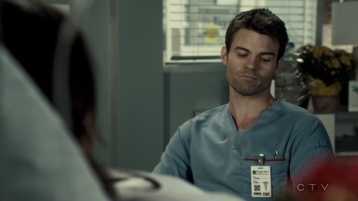 VampireDiariesWorld-dot-org_SavingHope3x03-1602.jpg