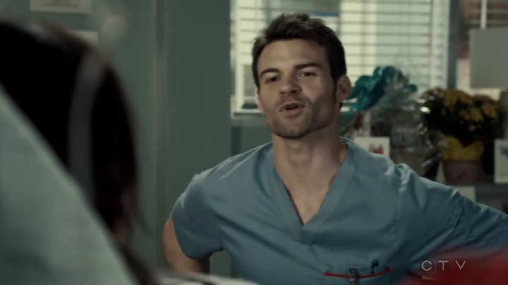 VampireDiariesWorld-dot-org_SavingHope3x03-1612.jpg