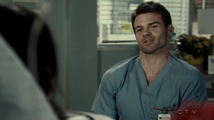 VampireDiariesWorld-dot-org_SavingHope3x03-1613.jpg