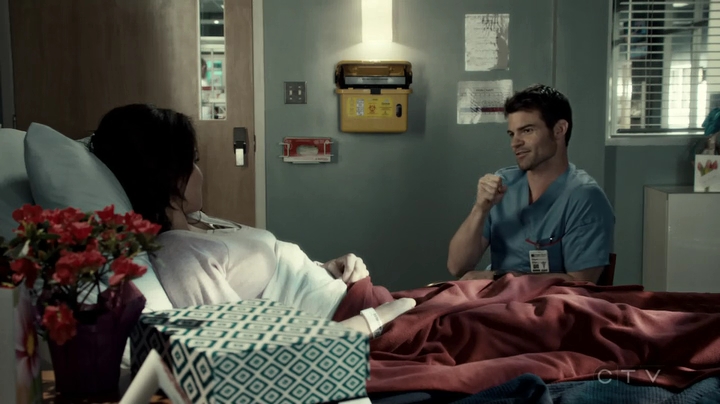 VampireDiariesWorld-dot-org_SavingHope3x03-1622.jpg