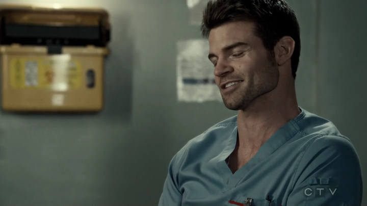 VampireDiariesWorld-dot-org_SavingHope3x03-1632.jpg