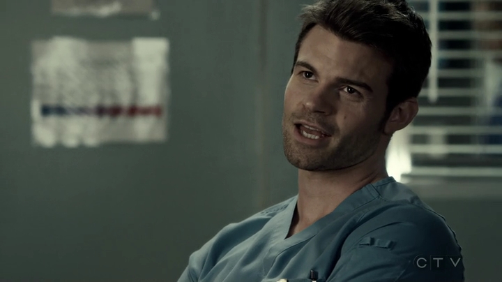 VampireDiariesWorld-dot-org_SavingHope3x03-1646.jpg