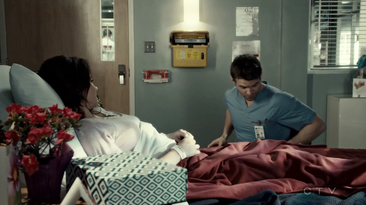 VampireDiariesWorld-dot-org_SavingHope3x03-1651.jpg