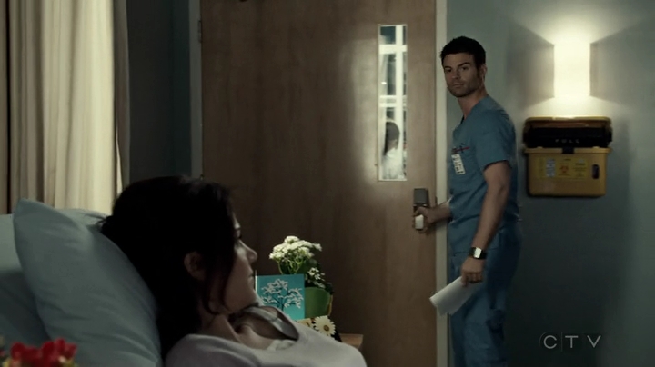 VampireDiariesWorld-dot-org_SavingHope3x03-1669.jpg